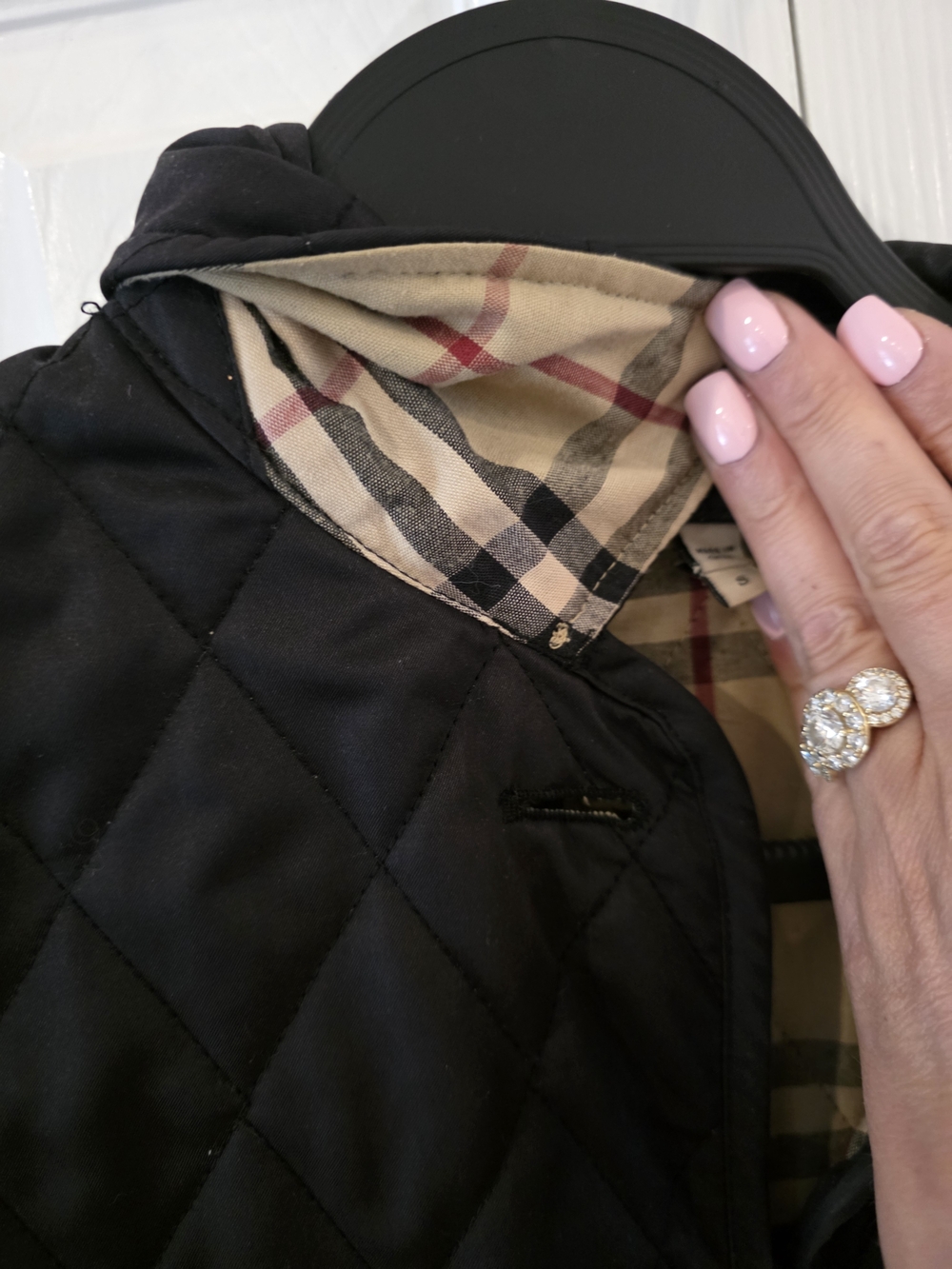 The Classic Burberry Black Quilted Jacket with Signature Check Cuffs - Picture 6 of 9